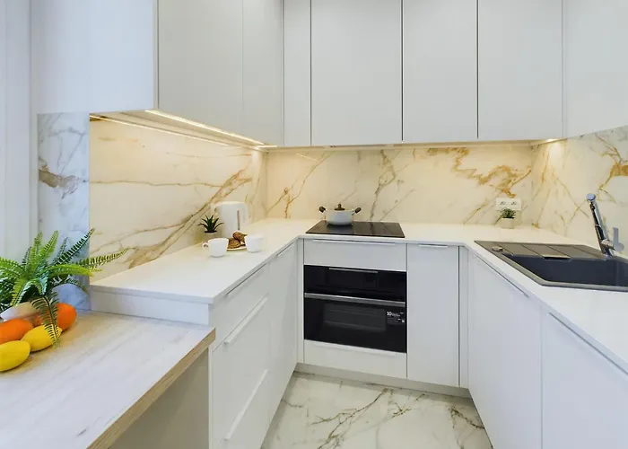 Cosy In The Capital By Renters Apartament