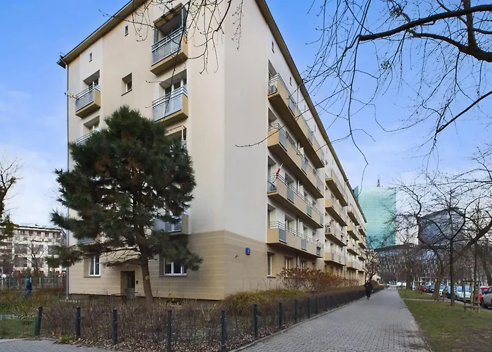 Cosy In The Capital By Renters Apartament